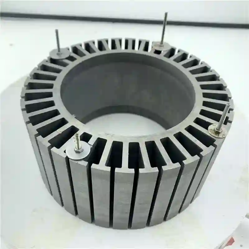 Зовнішній ротор залізного сердечника для різання готового виробу