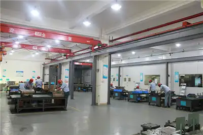 Výrobní a zpracovatelské zařízení WORKSHOP