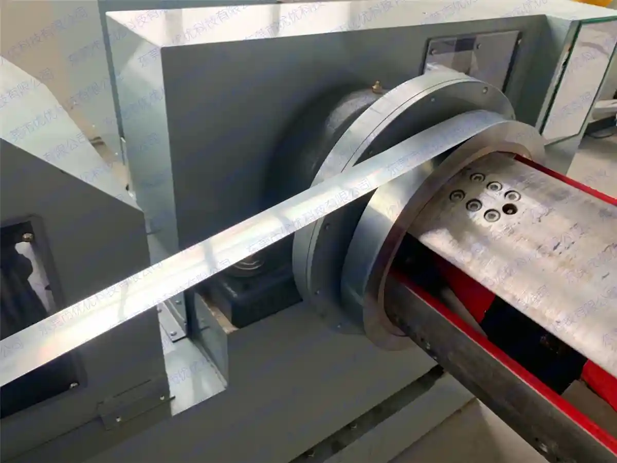 Ultratenké řezání a krájení křemíkové oceli (minimální šířka 5 mm)